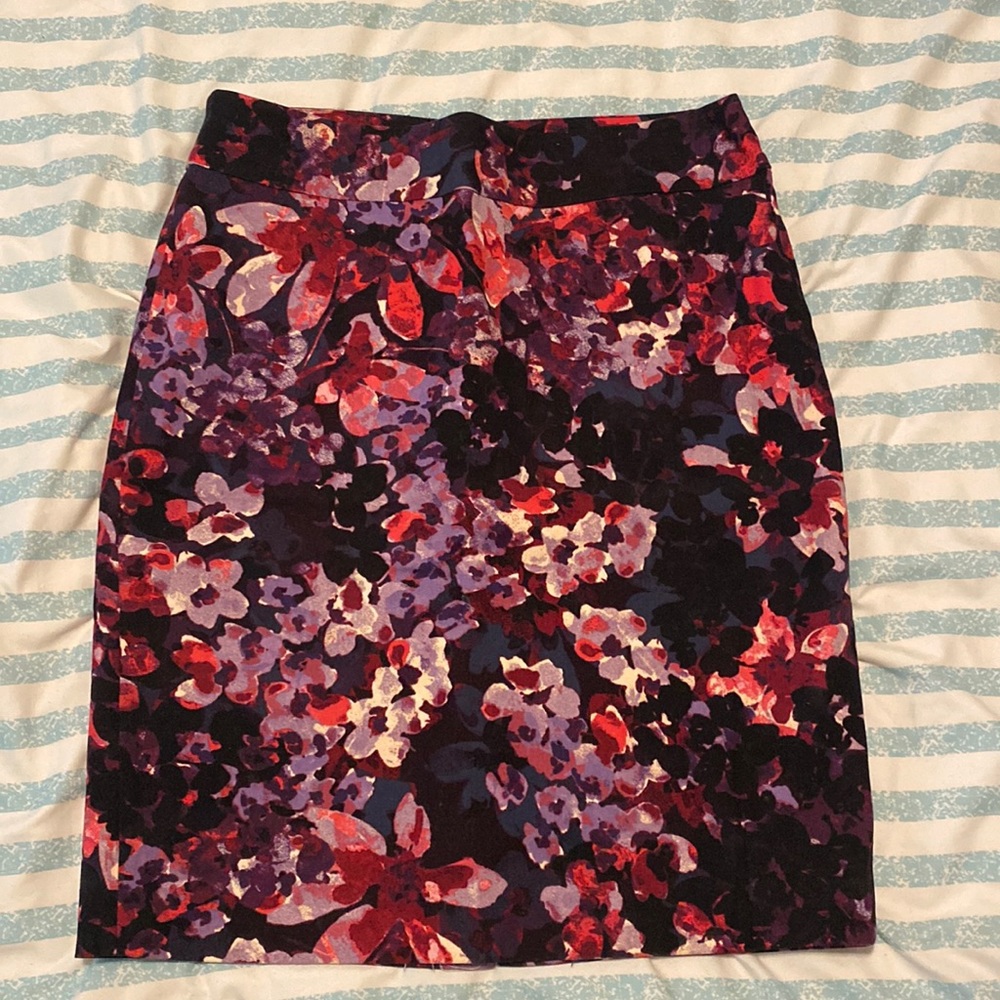 Ann Taylor Floral pencil skirt